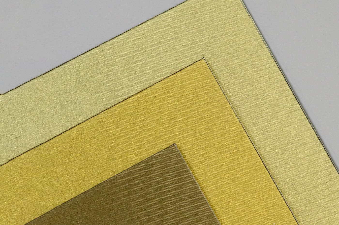 Metallic zonnepanelen op de gevel | Metallic solar panels on the facade | Solarix
