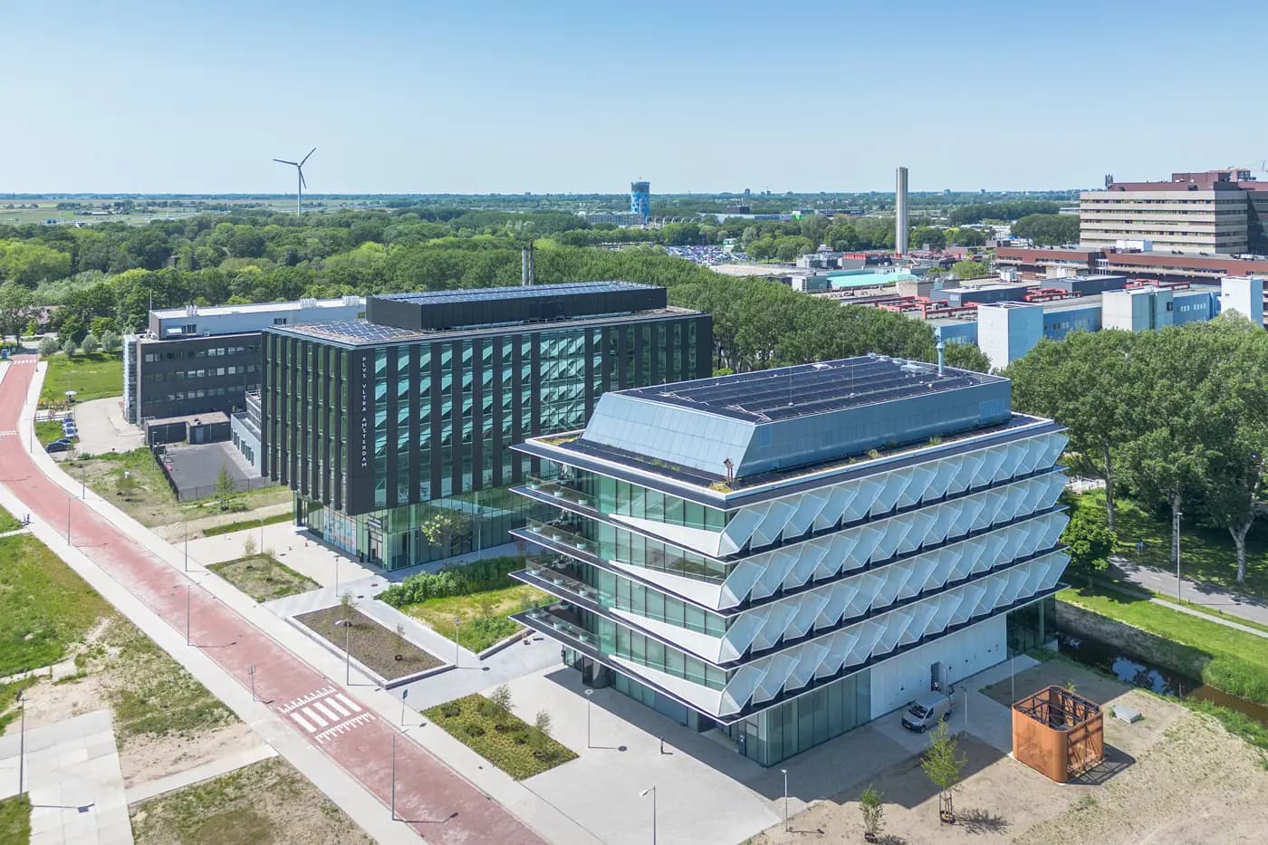 Solarix | One helix solar facade panels