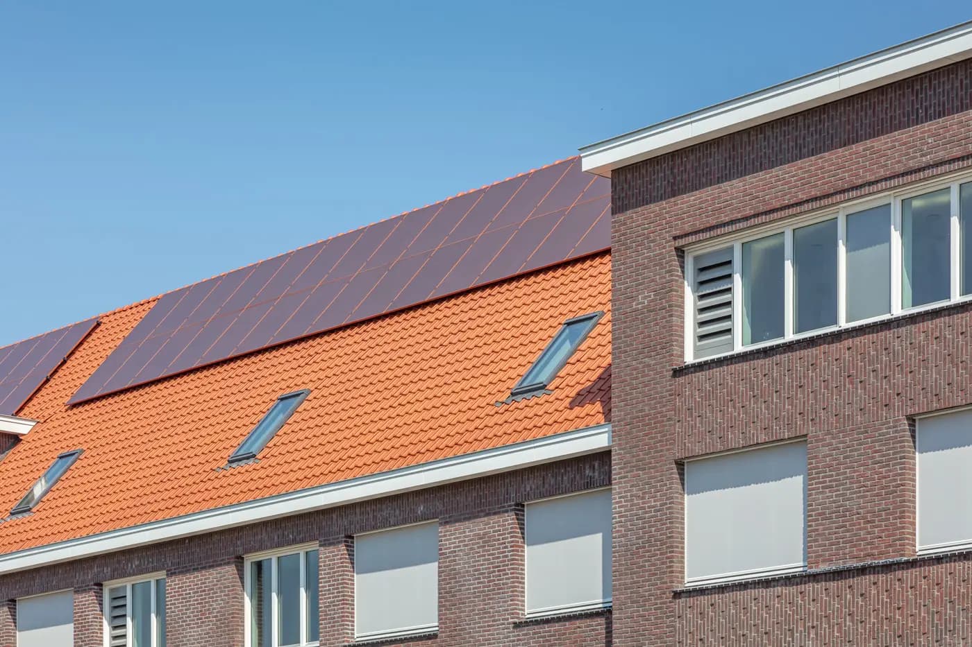 Solarix | Terracotta roof panels