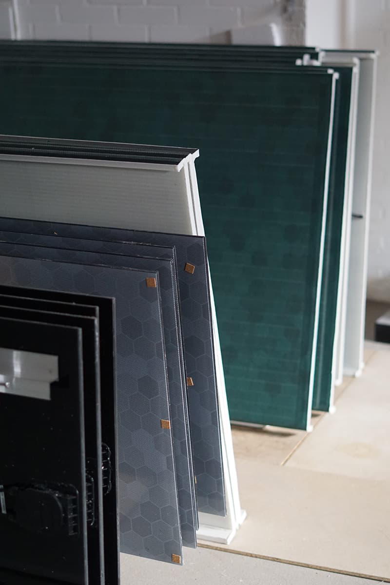 Proces foto's assemblage montagesysteem op zonnepanelen Van Happen | Solarix