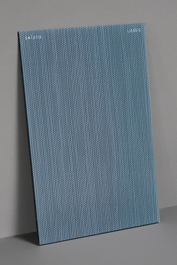 Mistig blauw gekleurd zonnepaneel L-655 | Solarix