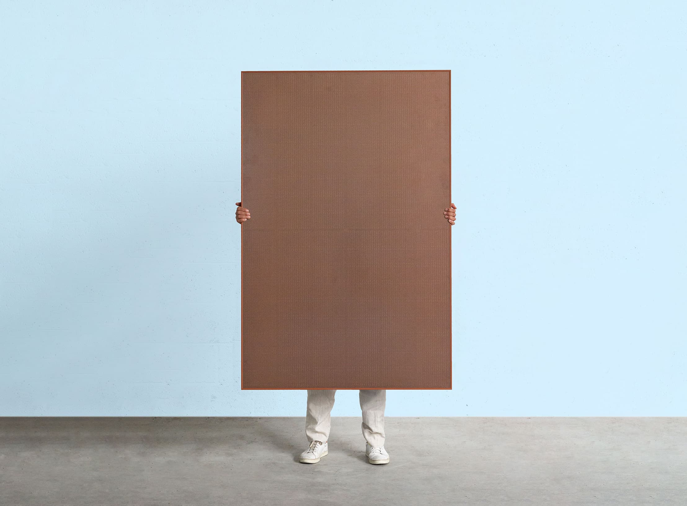 Rode zonnepanelen op het dak | Solarix